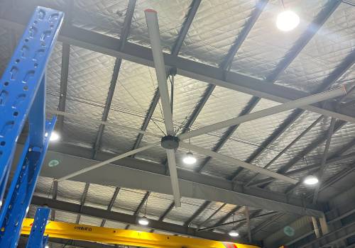 Soluções de refrigeração industrial para grandes espaços industriais